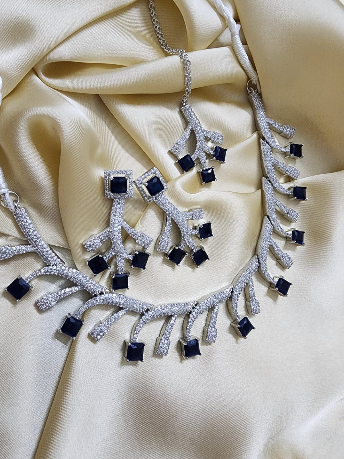 1 Carat Zircon Bridal Set – Midnight Blue